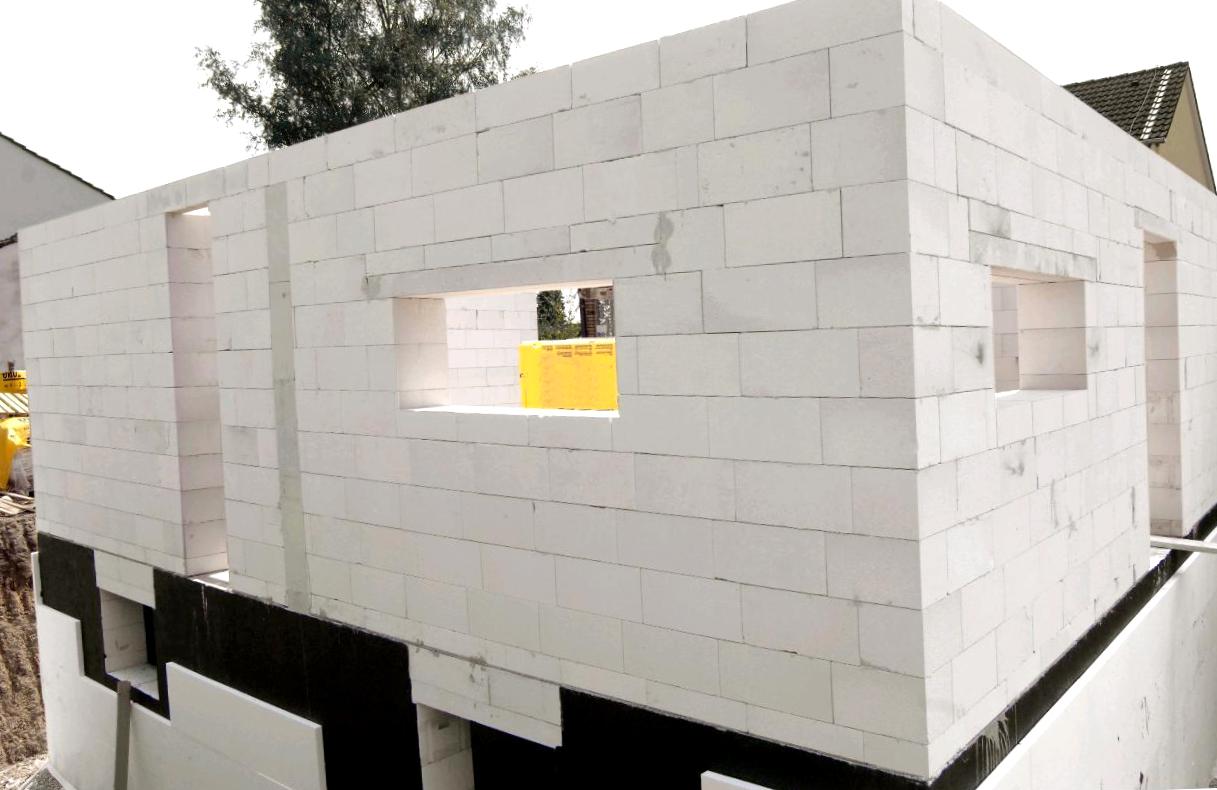 Особенности и этапы строительства домов из блоков | Технологии Домостроения
